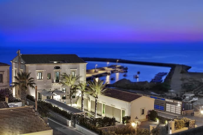 Zafran Boutique Hotel