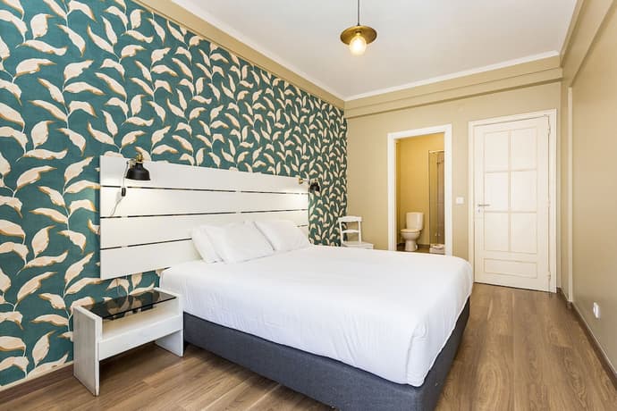 Wallis Guest House VI