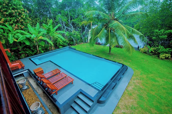 Lagoon Bentota, Primary image