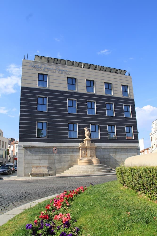 Hotel José Régio, Primary image