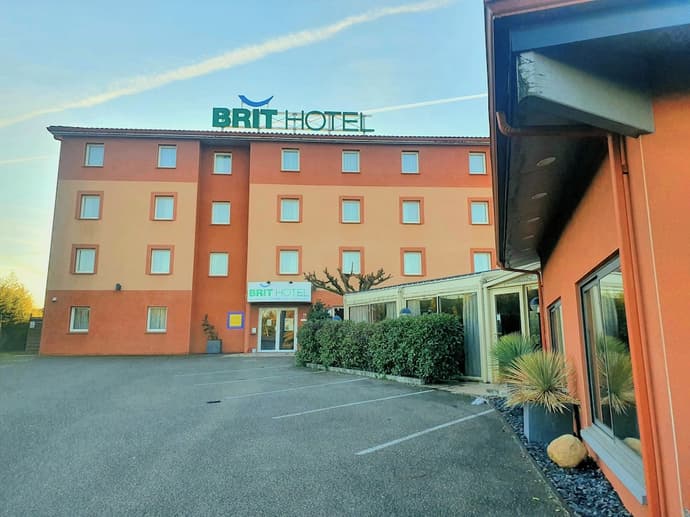 Brit Hotel Confort Montauban