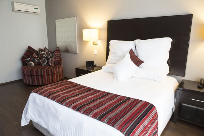 Suites Ganges, Primary image