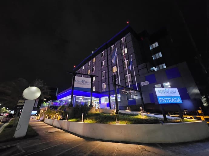 Beverly Hills: Hotel & Business