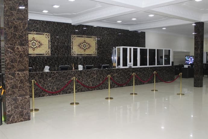 Tahir Guest Palace, Interior entrance
