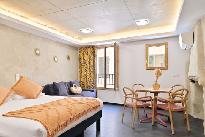 Mademoiselle Joséphine