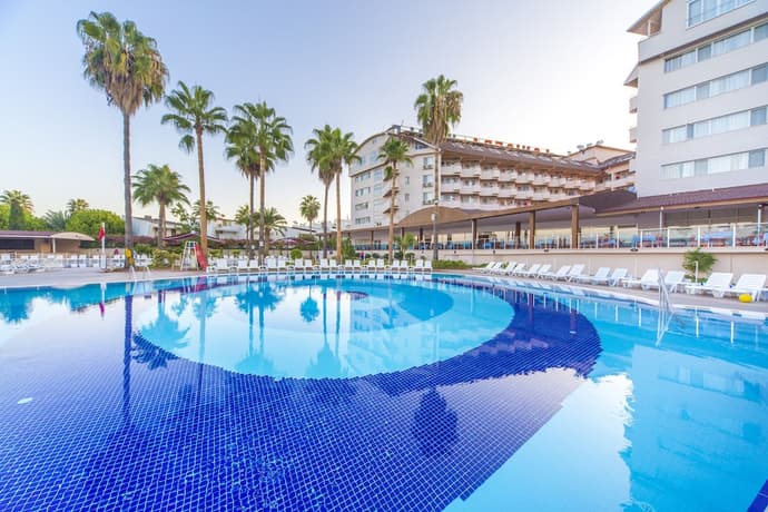 Lonicera World, Primary image