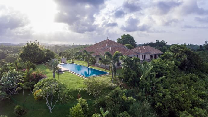 Villa Mayurana By Edwards Collection