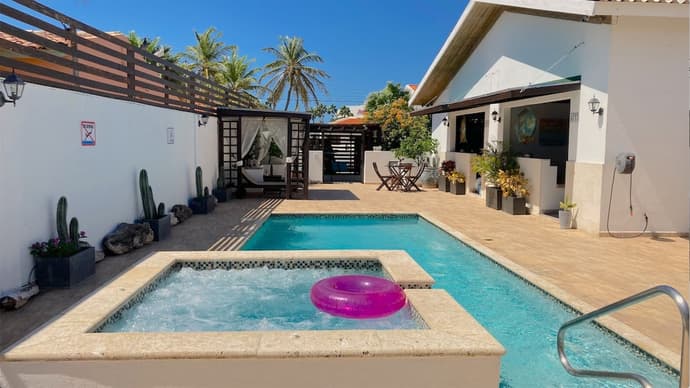 Aruba Lagunita, Primary image