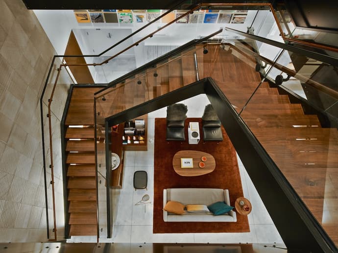 Arlo NoMad, Primary image