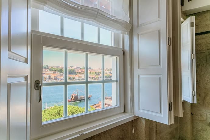 Porto River, Primary image