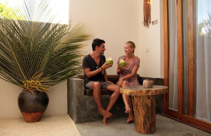 Dhiffushi White Sand Beach Hotel