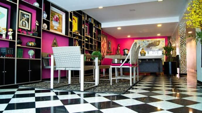 Hotel Dharma, Primary image