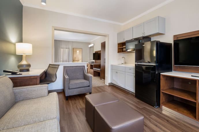 MainStay Suites John Wayne Airport by Choice Hotels