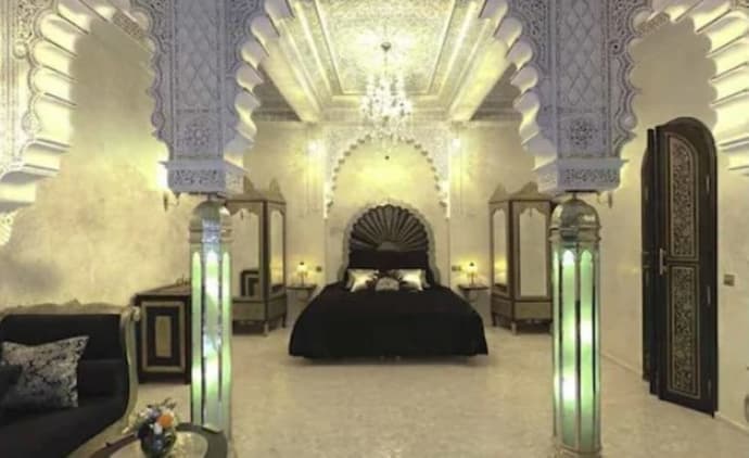 Riad Mumtaz Mahal, Primary image