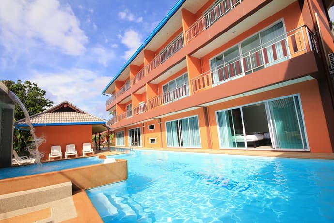 Lanta Fevrier Resort, 