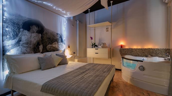 B&B 52cento, Primary image