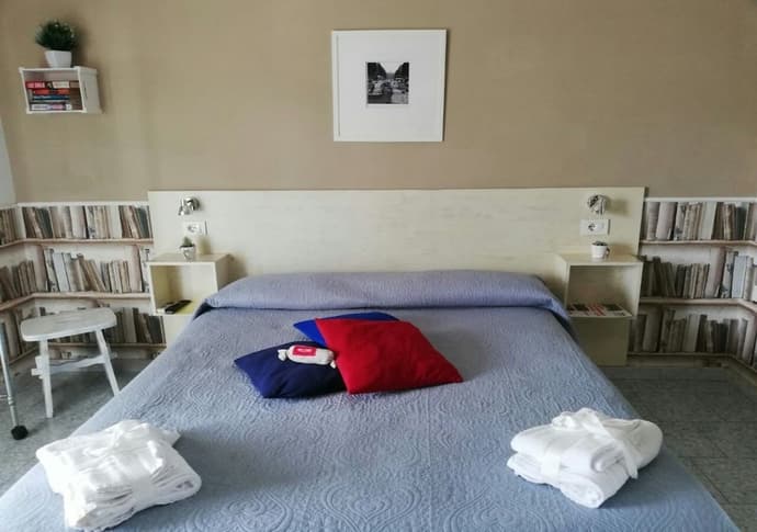 B&B Sweet Home, Primary image