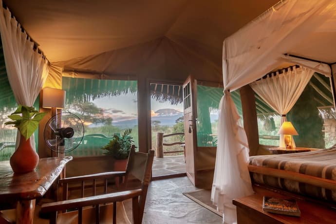 Kibo Safari Camp, Primary image