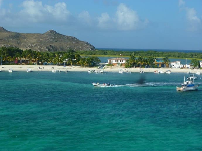 Posada Guaripete, Primary image