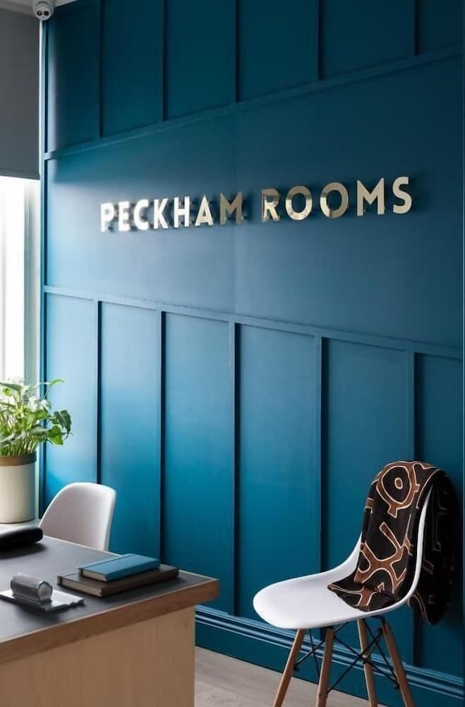 Peckham Room Hotel by Belvilla, Reception