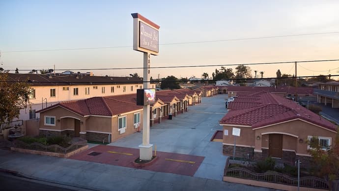 Diamond Bell Inn & Suites, Primary image