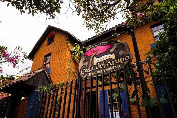 La Casa del Arupo, Primary image