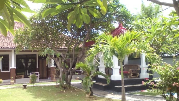 Puri Mandhara Lovina, Primary image