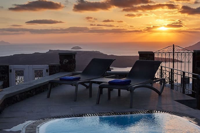 Villa Dakoronia, Primary image