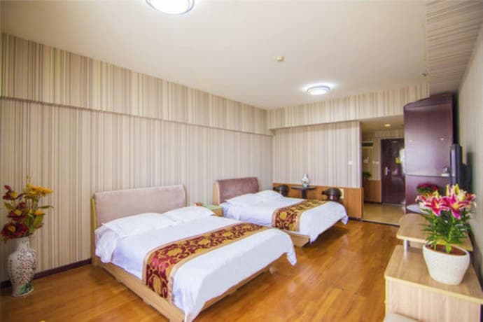 Golden Tree Business Hotel