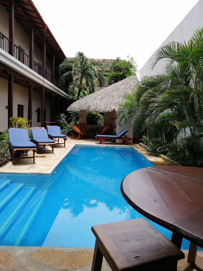 Hotel con Corazón, Primary image