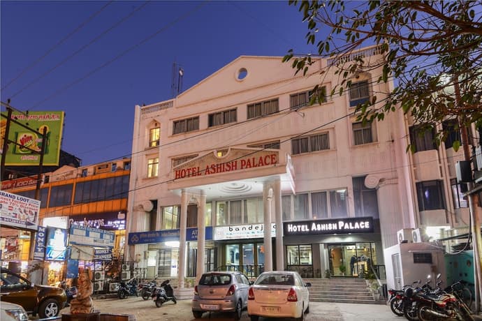 Hotel Ashish Palace