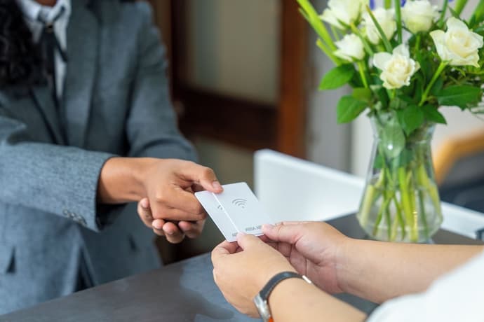 Remont Oxford Hotel, Reception