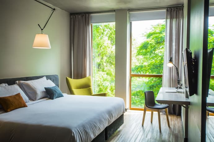 Five Hotel & Residences