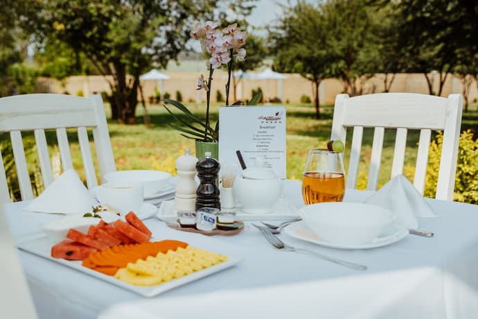 TshiBerry Bed & Breakfast