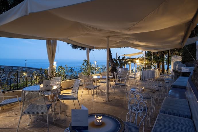 Hotel Aurora, Primary image