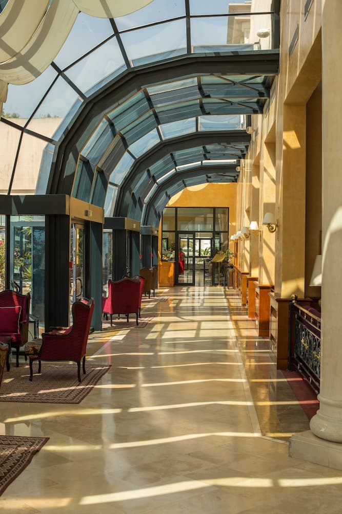 Hotel Concorde Les Berges du Lac, Interior entrance