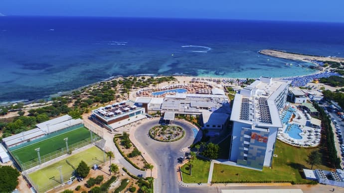 Asterias Beach Hotel