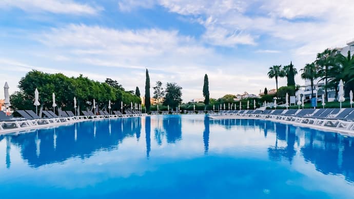 Vila Petra, Primary image