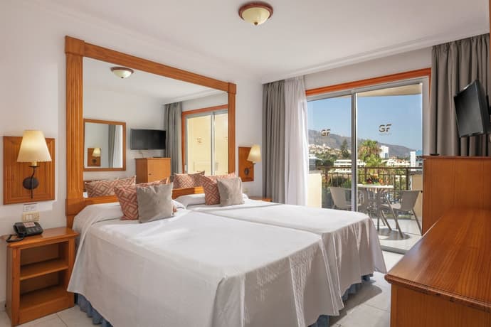 GF Noelia, Primary image