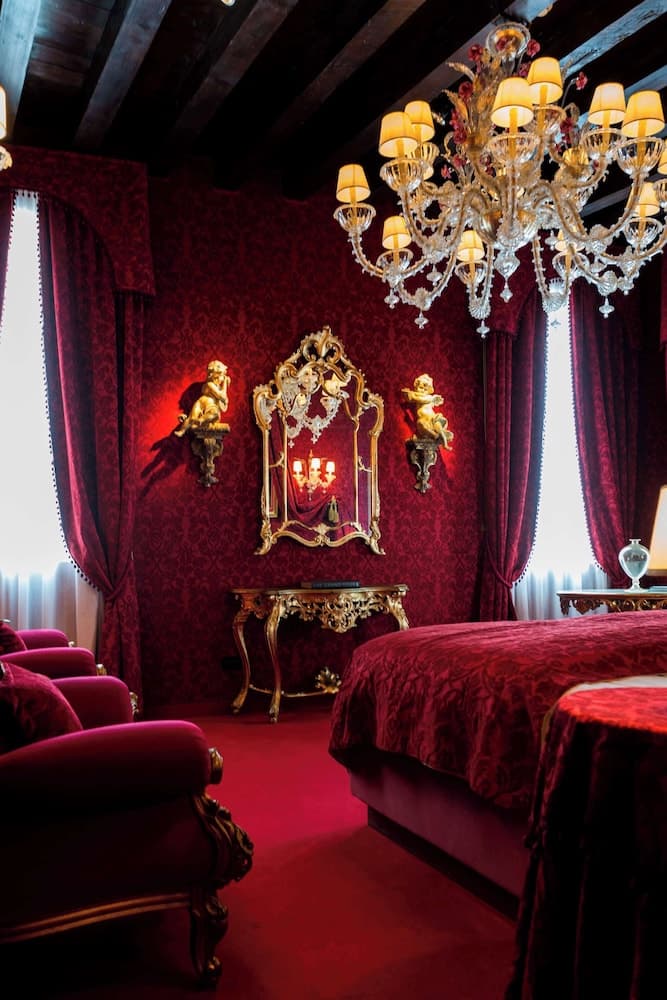 Ca Maria Adele, Primary image