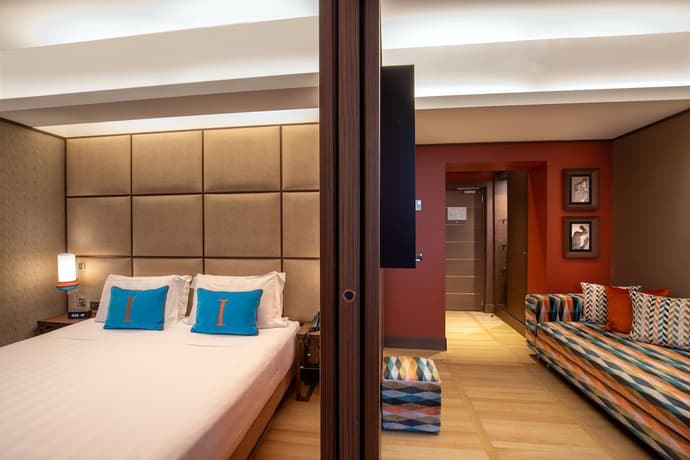 The Independent Hotel