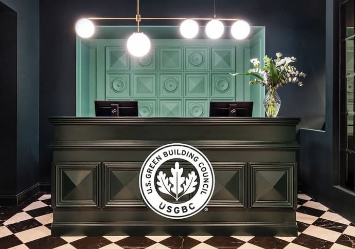 Hotel Continentale, Primary image