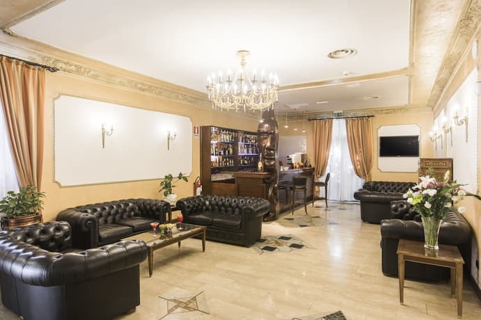 Hotel Villa Rosa, Primary image