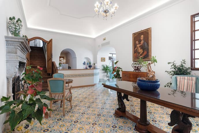 Hotel La Tonnarella, Reception