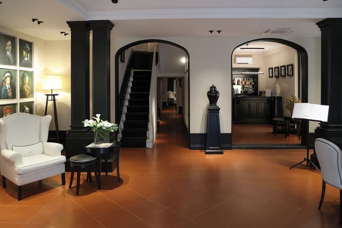 Santa Maria Foris, Primary image