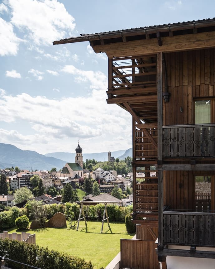 Hotel Emmy - five elements