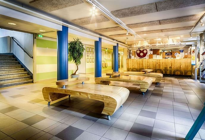 Eurohostel, Primary image