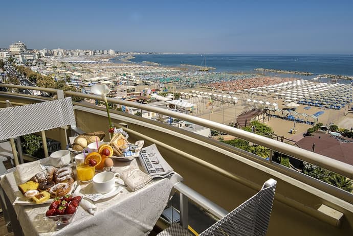 Park Hotel, Primary image