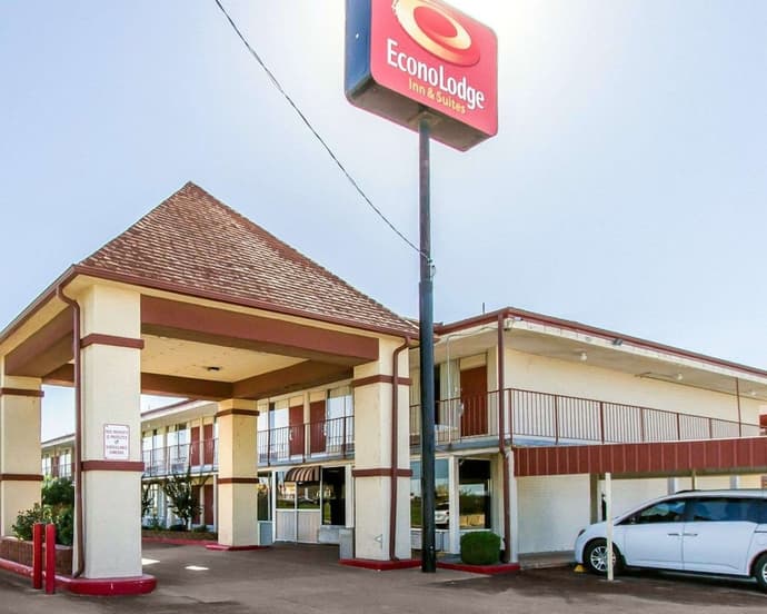 Econo Lodge And Suites Bricktown, Primary image