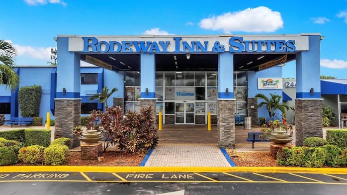 Rodeway Inn & Suites Fort Lauderdale Airport & Cruise Port